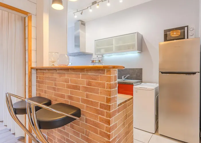 Lägenhet Ernest - Appt Calme Proche Centre De Nantes